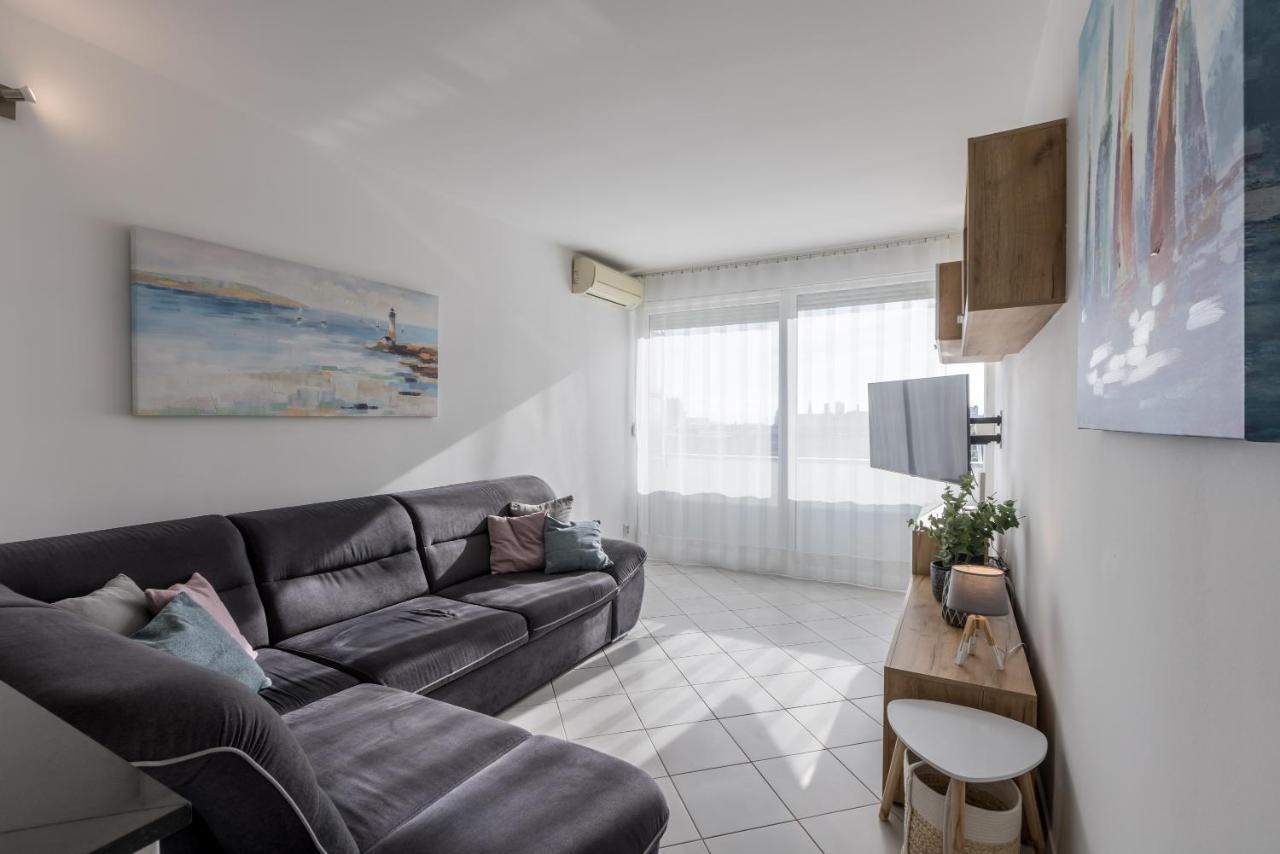 Sundowners Apartment, 52Qm, Double & Single Bed, 10 Min From Old Town Of Split Zewnętrze zdjęcie