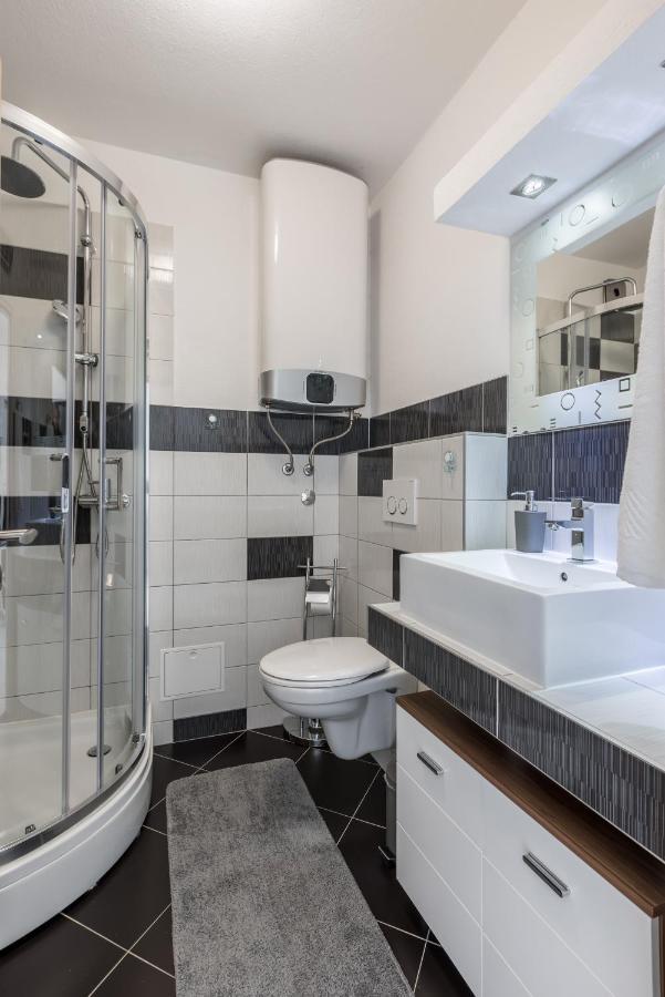 Sundowners Apartment, 52Qm, Double & Single Bed, 10 Min From Old Town Of Split Zewnętrze zdjęcie