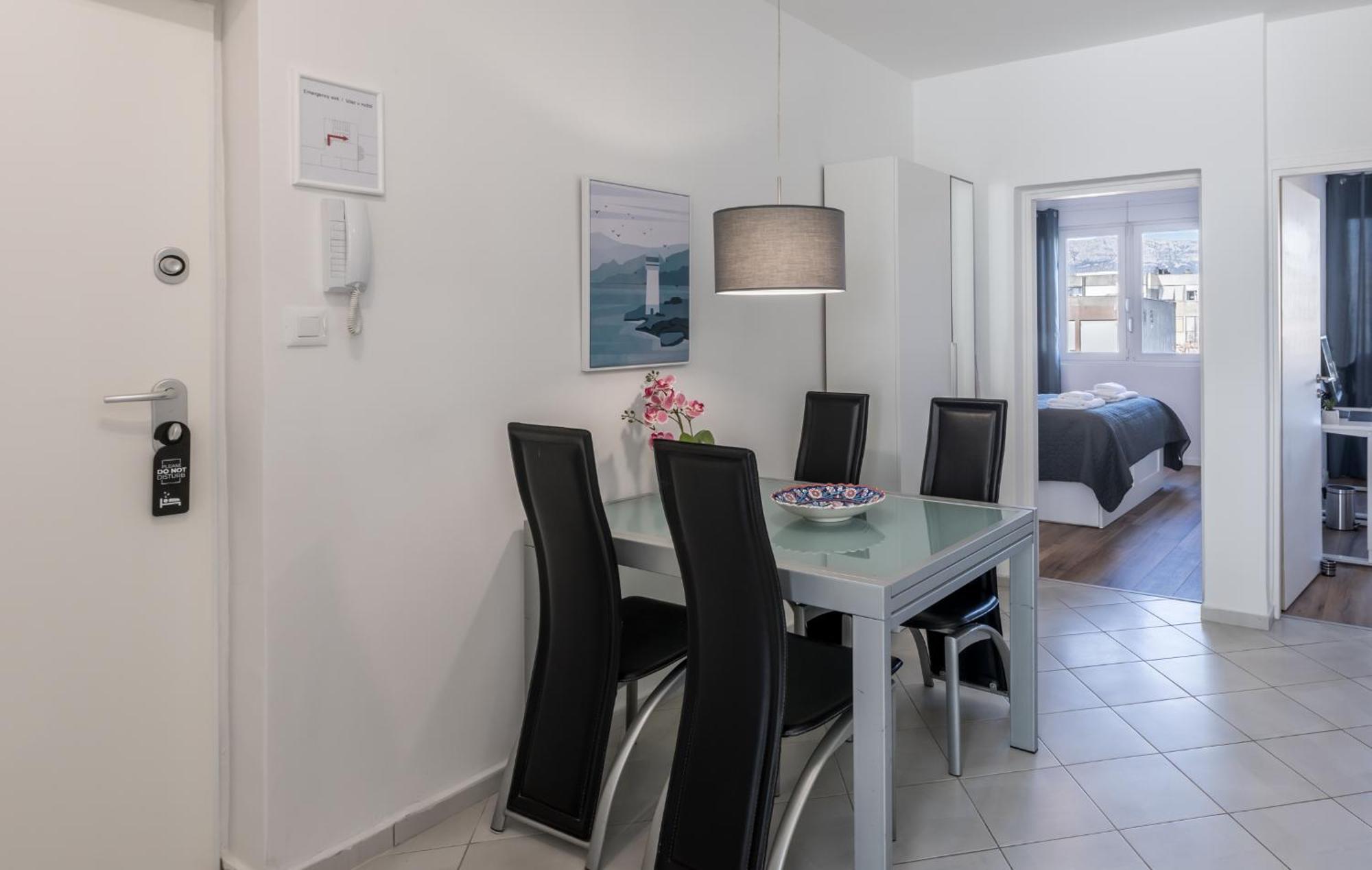 Sundowners Apartment, 52Qm, Double & Single Bed, 10 Min From Old Town Of Split Zewnętrze zdjęcie